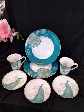 222 Fifth Peacock Porcelain Dinnerware Set in Teal and Gold